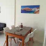 θέαστρον - Theastron House With Great View In Chora شقة *