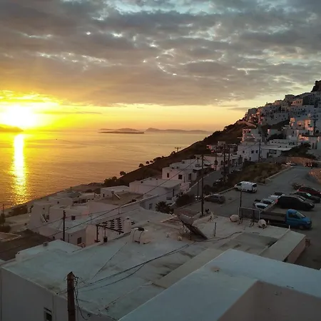 Διαμέρισμα θέαστρον - Theastron House With Great View In Chora Πέρα Γυαλός