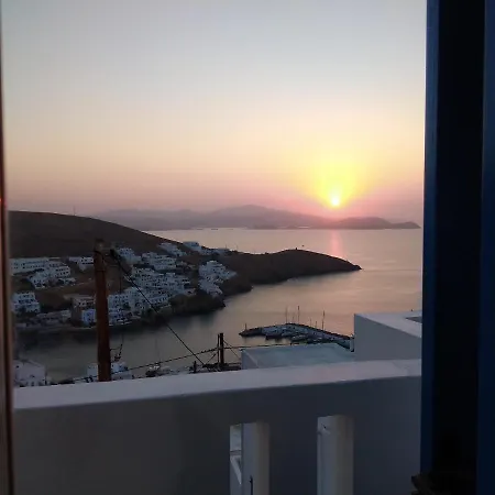 Διαμέρισμα θέαστρον - Theastron House With Great View In Chora Πέρα Γυαλός