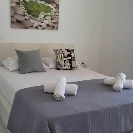 θέαστρον - Theastron House With Great View In Chora Appartement Pera Gyalos