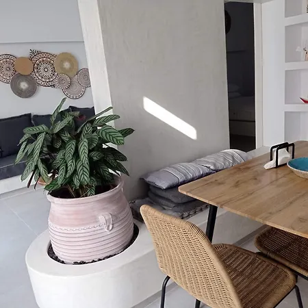 Apartment θέαστρον - Theastron House With Great View In Chora