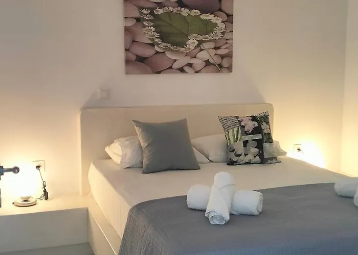 θέαστρον - Theastron House With Great View In Chora شقة Pera Gyalos