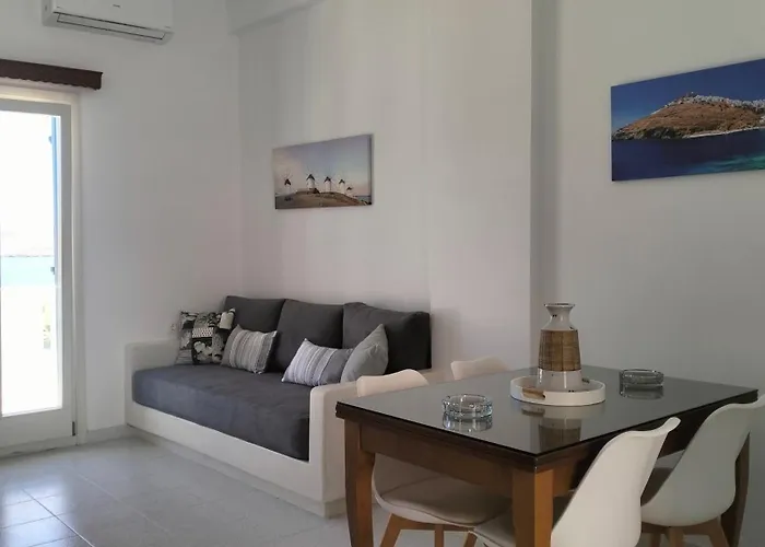 아파트 θέαστρον - Theastron House With Great View In Chora Pera Gyalos