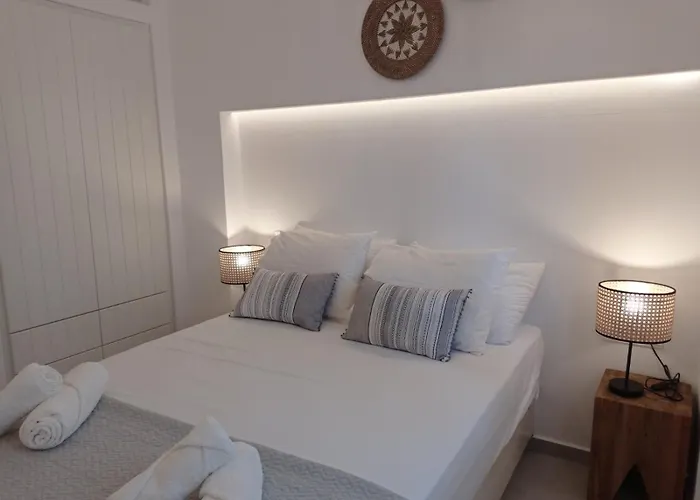 شقة θέαστρον - Theastron House With Great View In Chora Pera Gyalos