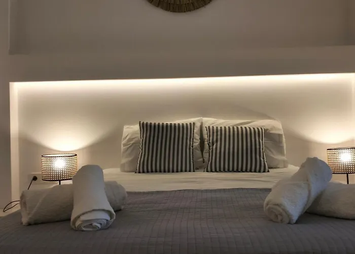 θέαστρον - Theastron House With Great View In Chora شقة *